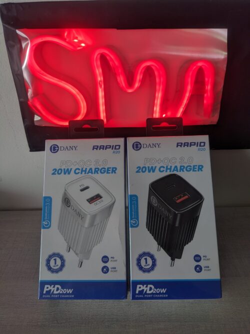 PXL_20240818_120858218 RAPID R20 TC - PD / QC3.0 - 20W Charger / Dual Port