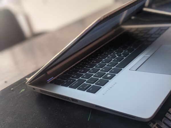 HP Core i5 8th Gen 830 G5 Ram 8GB SSD 256GB